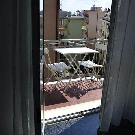 Il Nido Di Quarto Con Park Auto Macchine Piccole Segmento B Genua Buitenkant foto