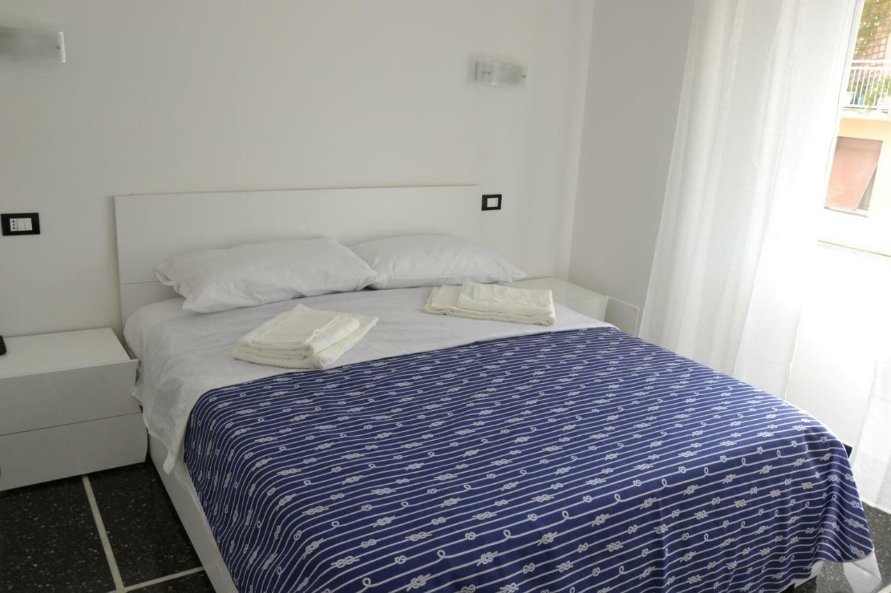Il Nido Di Quarto Con Park Auto Macchine Piccole Segmento B Genua Buitenkant foto