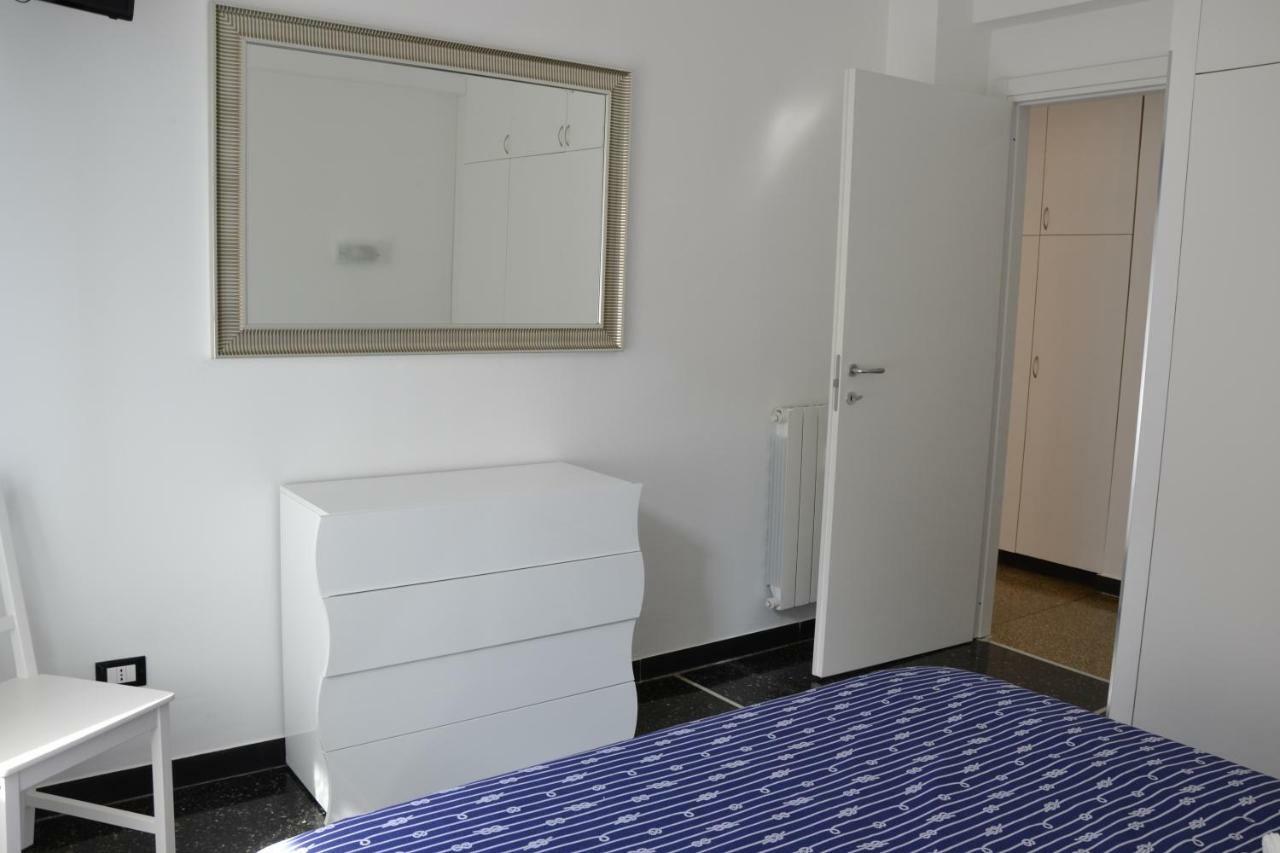 Il Nido Di Quarto Con Park Auto Macchine Piccole Segmento B Genua Buitenkant foto