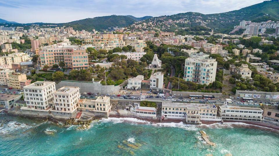 Il Nido Di Quarto Con Park Auto Macchine Piccole Segmento B Genua Buitenkant foto